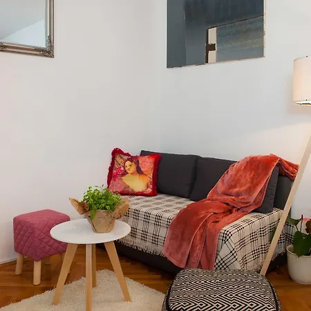Apartment Dumaneo Art